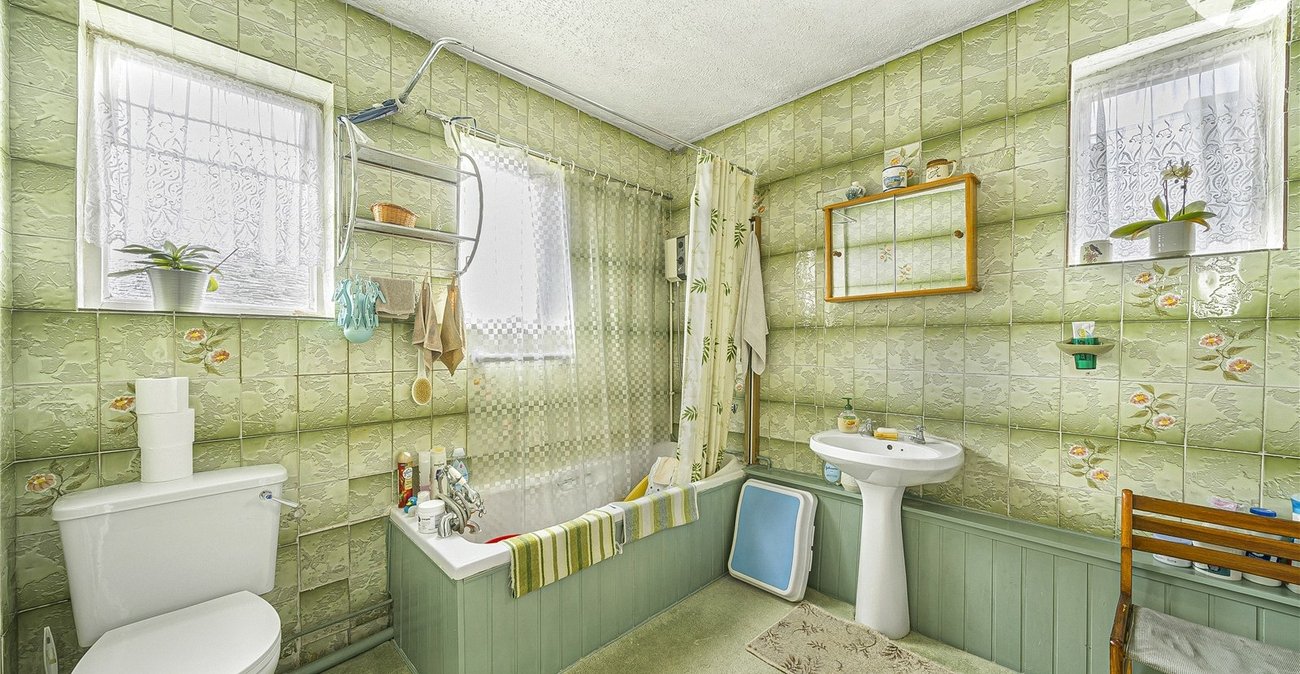 3 bedroom house for sale in Dartford | Robinson Jackson