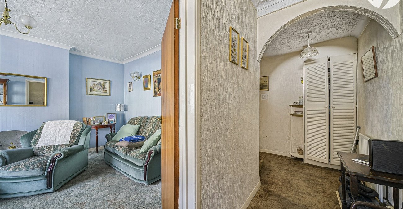 3 bedroom house for sale in Dartford | Robinson Jackson