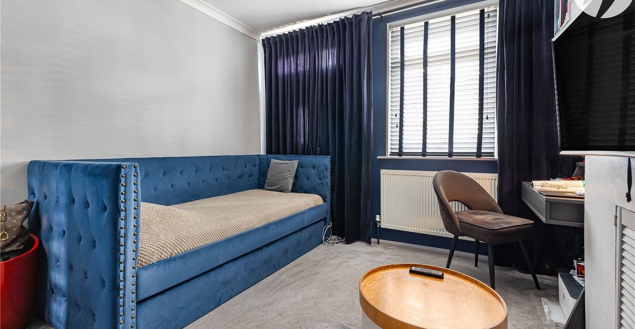 2 bedroom house for sale in Dartford | Robinson Jackson
