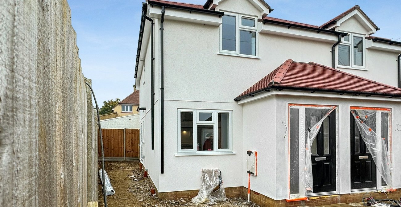 2 bedroom house for sale in Swanley | Robinson Jackson