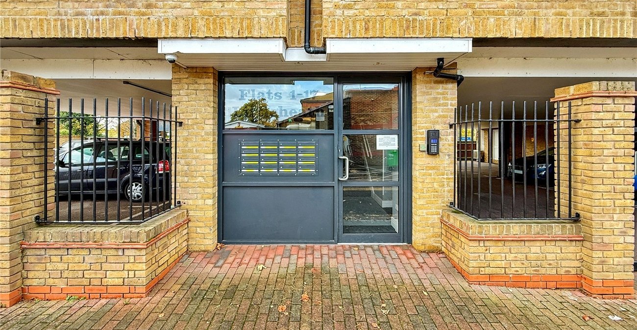 2 bedroom property for sale in Swanley | Robinson Jackson