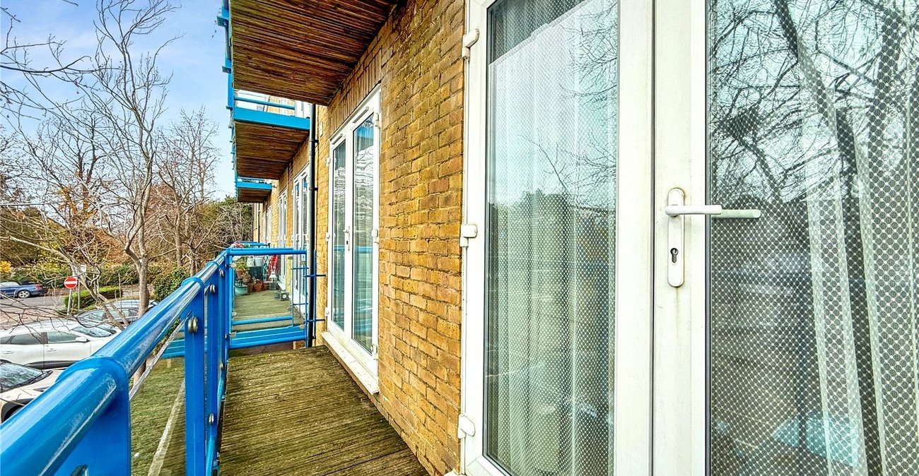 2 bedroom property for sale in Swanley | Robinson Jackson