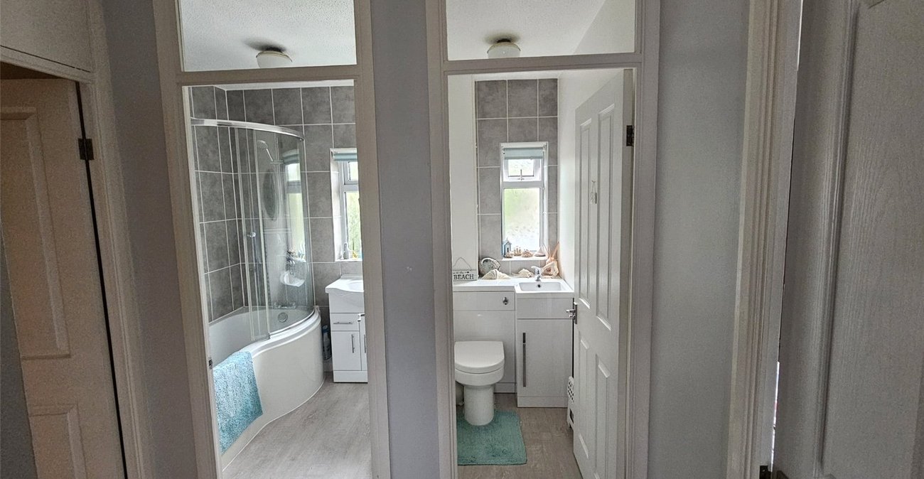 4 bedroom house for sale in Newington | Robinson Michael & Jackson