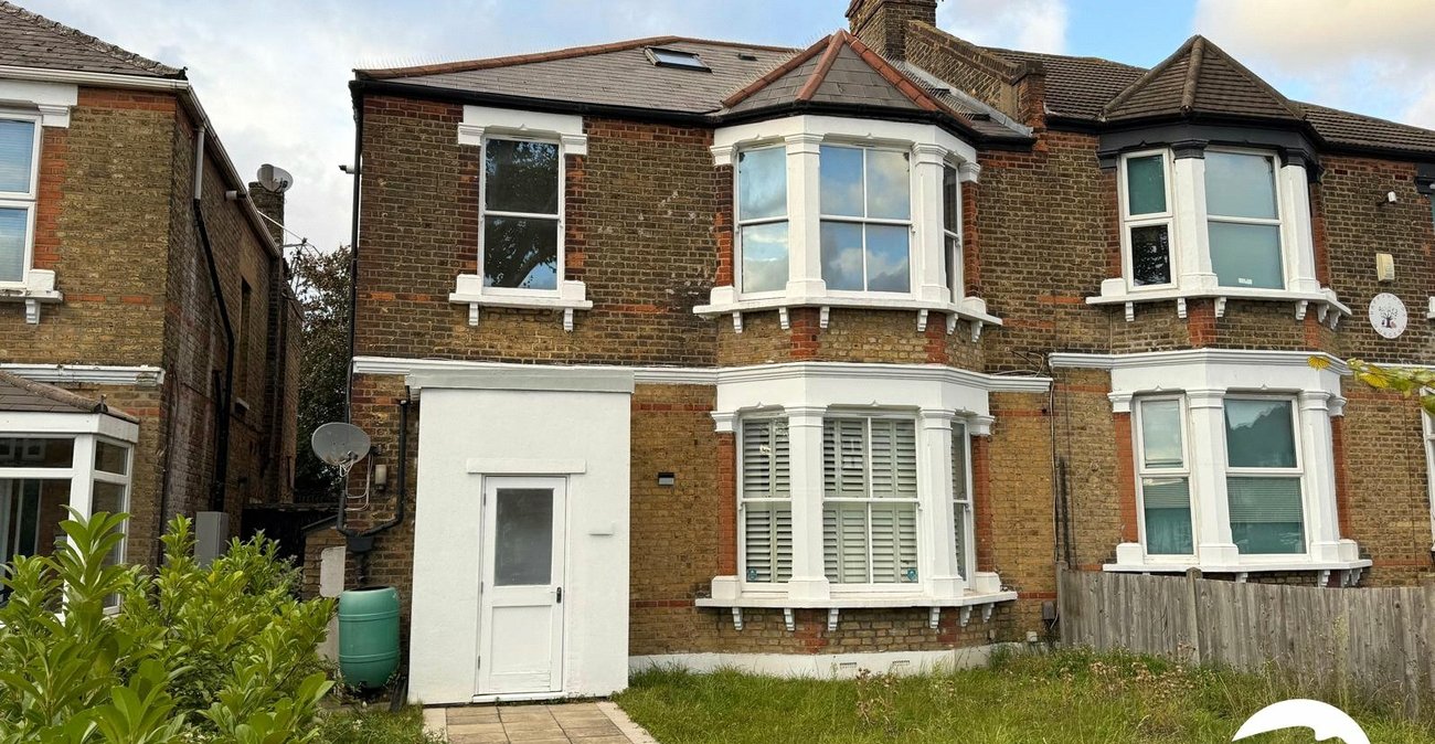 1 bedroom property for sale in London | Robinson Jackson