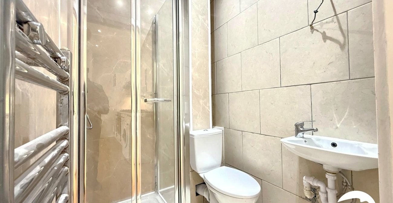 1 bedroom property for sale in London | Robinson Jackson