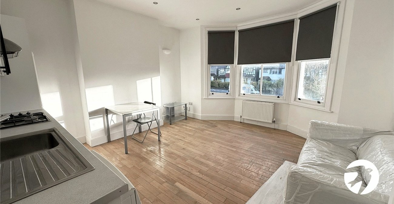 1 bedroom property for sale in London | Robinson Jackson