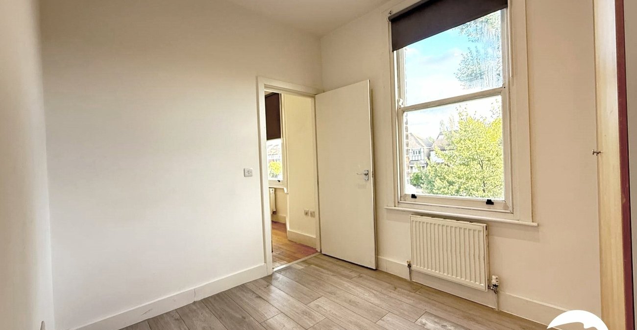 1 bedroom property for sale in London | Robinson Jackson