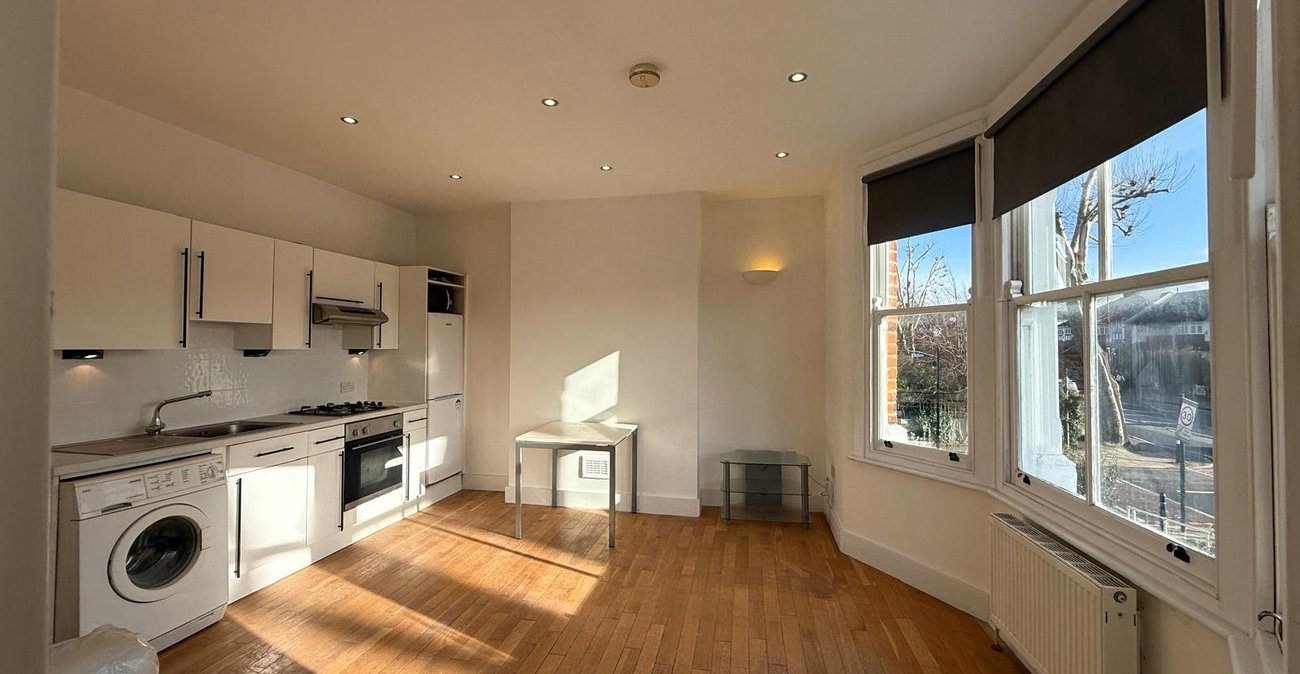 1 bedroom property for sale in London | Robinson Jackson