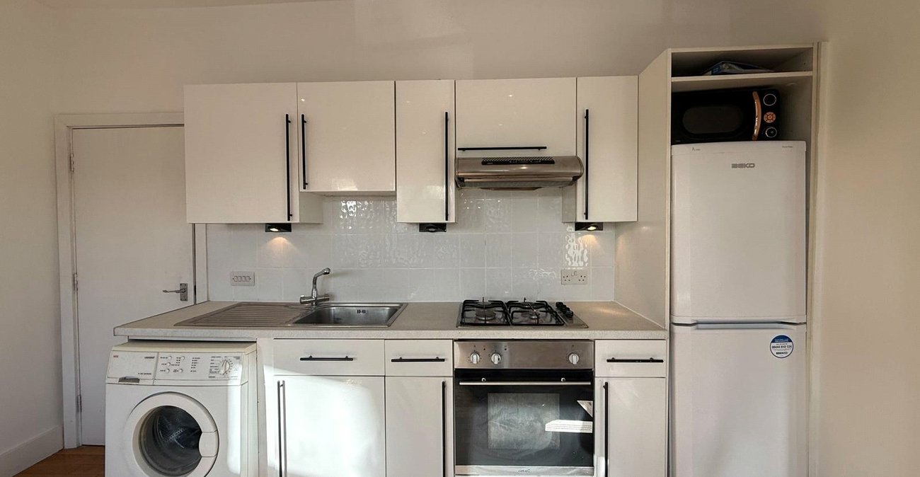 1 bedroom property for sale in London | Robinson Jackson