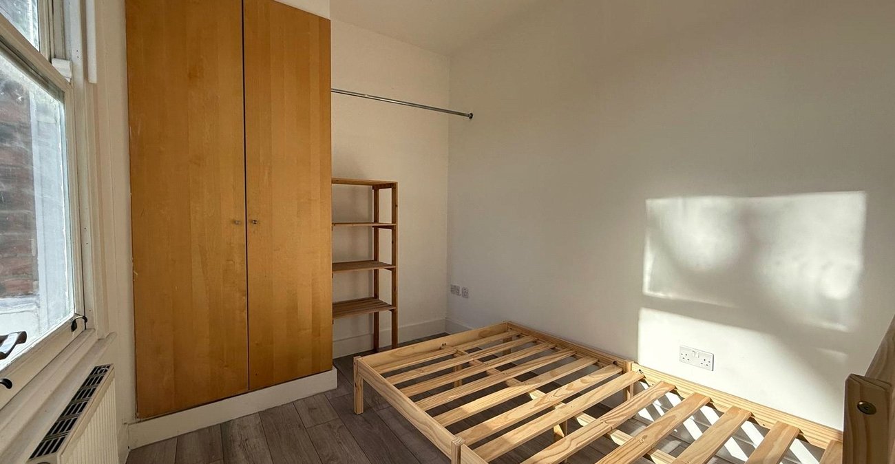 1 bedroom property for sale in London | Robinson Jackson