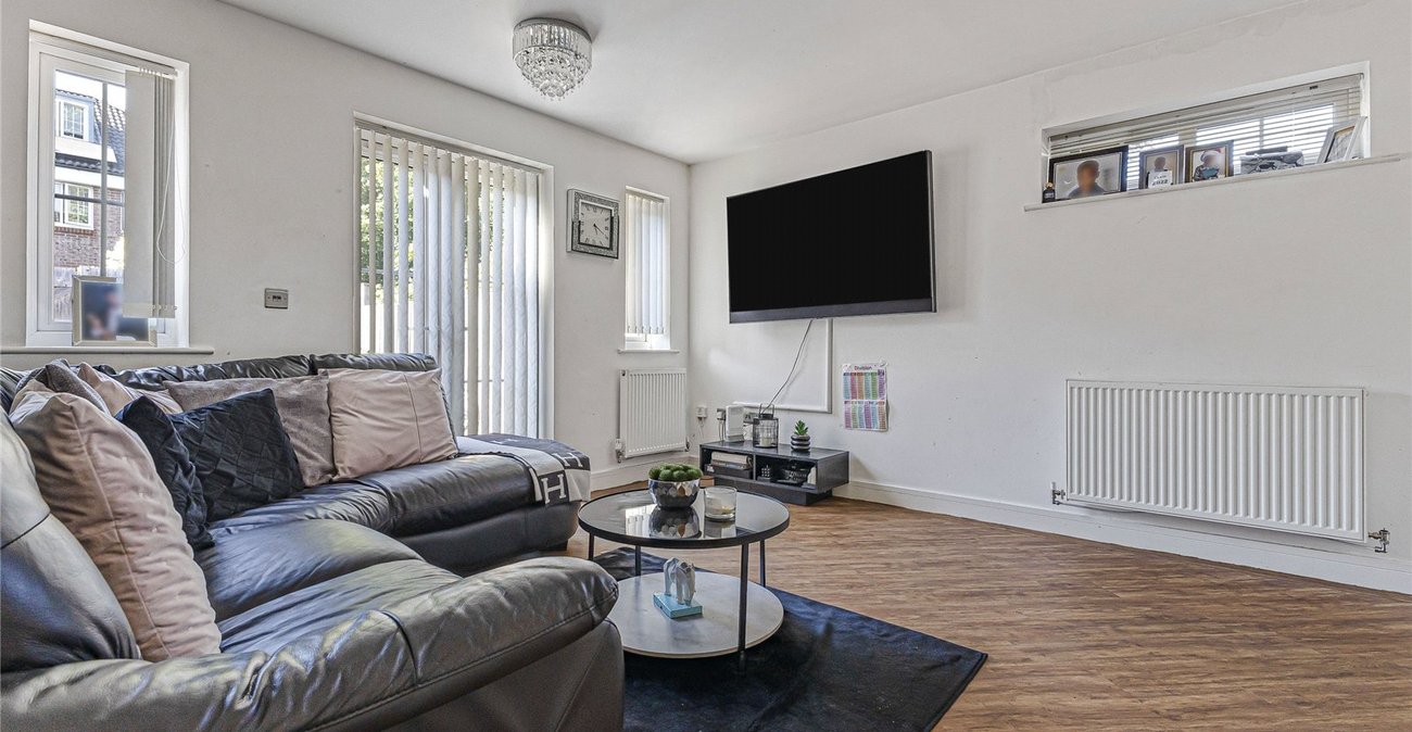 3 bedroom property for sale in Rochester | Robinson Michael & Jackson