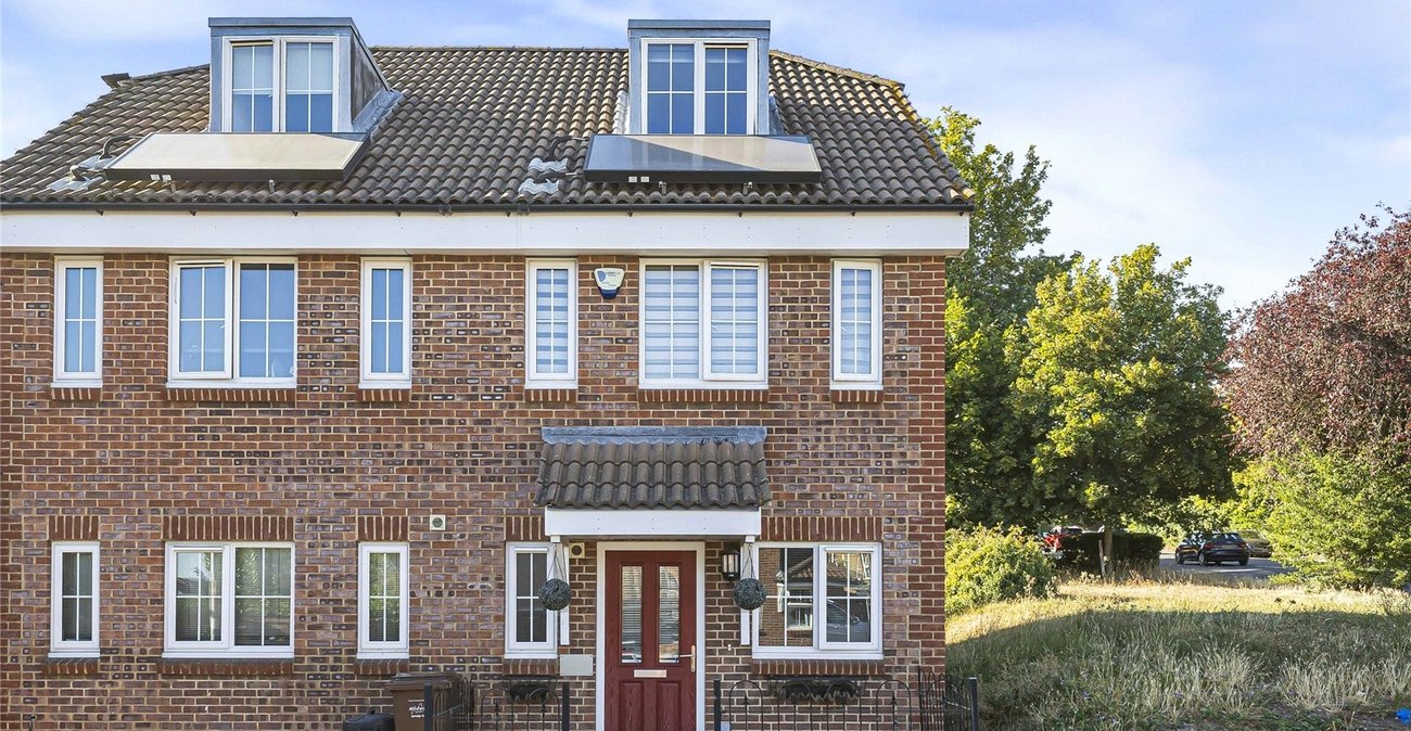 3 bedroom property for sale in Rochester | Robinson Michael & Jackson