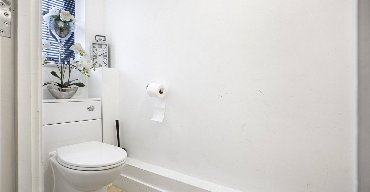 3 bedroom property for sale in Rochester | Robinson Michael & Jackson