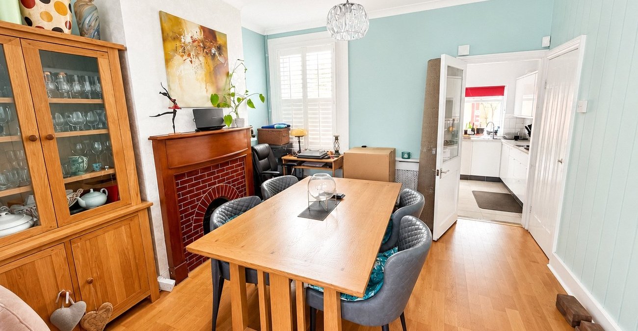 2 bedroom house for sale in Brockley | Robinson Jackson