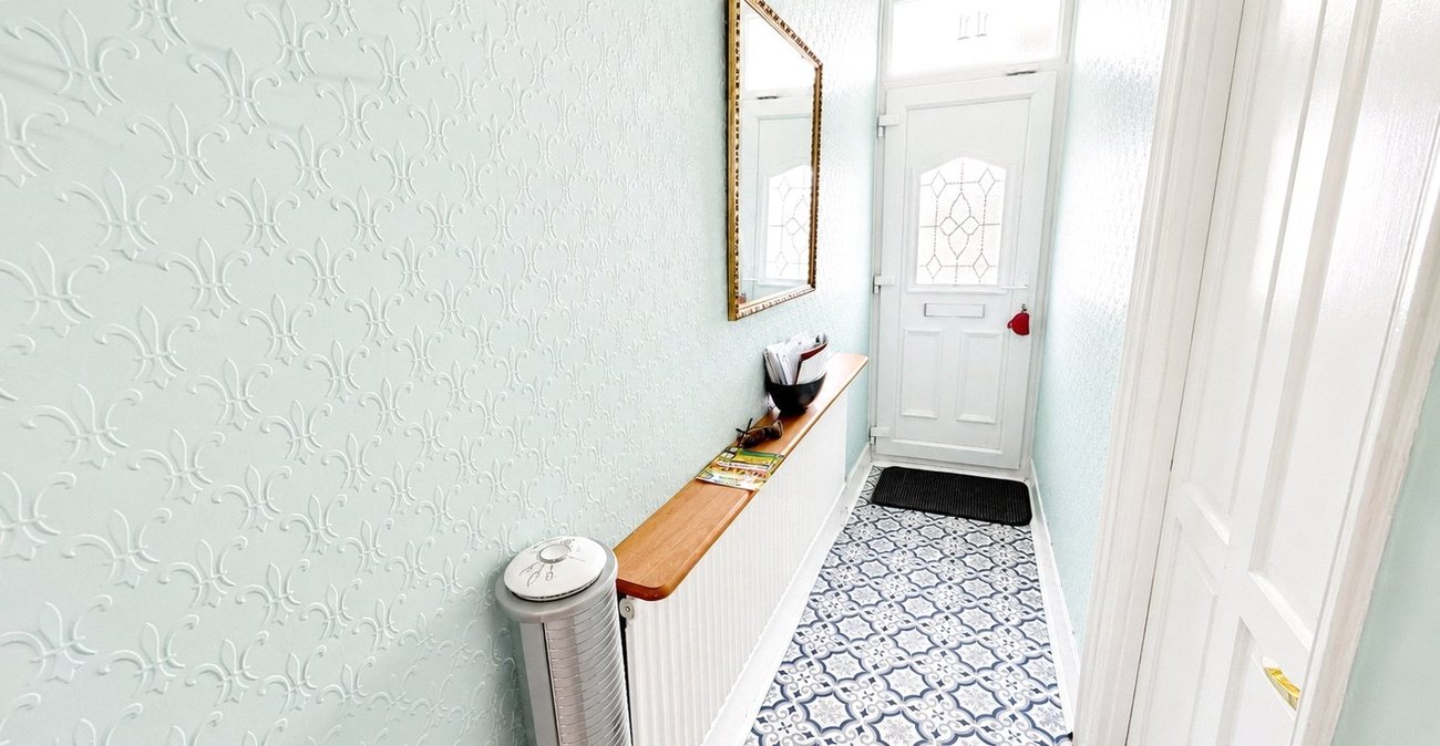2 bedroom house for sale in Brockley | Robinson Jackson