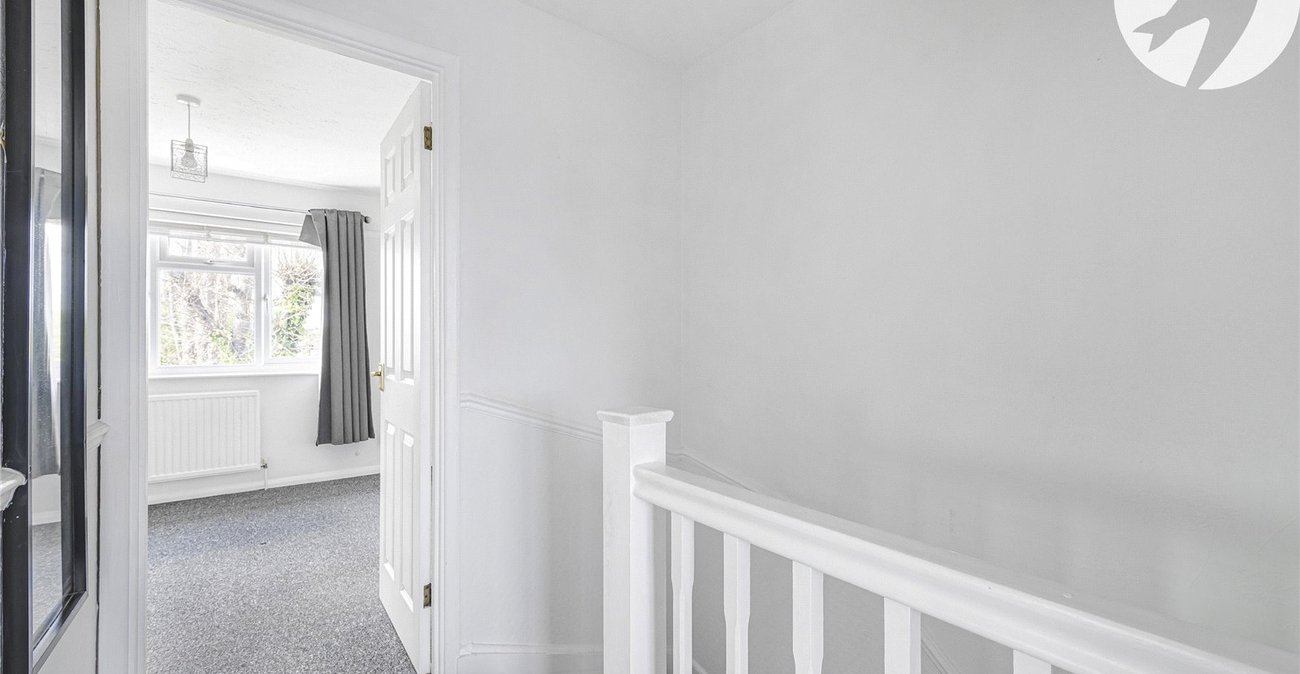 2 bedroom house for sale in Swanscombe | Robinson Jackson