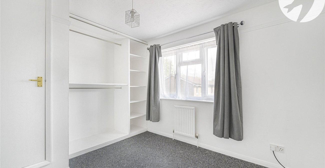 2 bedroom house for sale in Swanscombe | Robinson Jackson