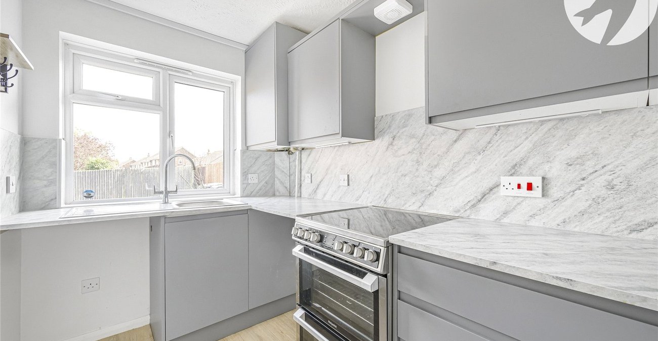 2 bedroom house for sale in Swanscombe | Robinson Jackson