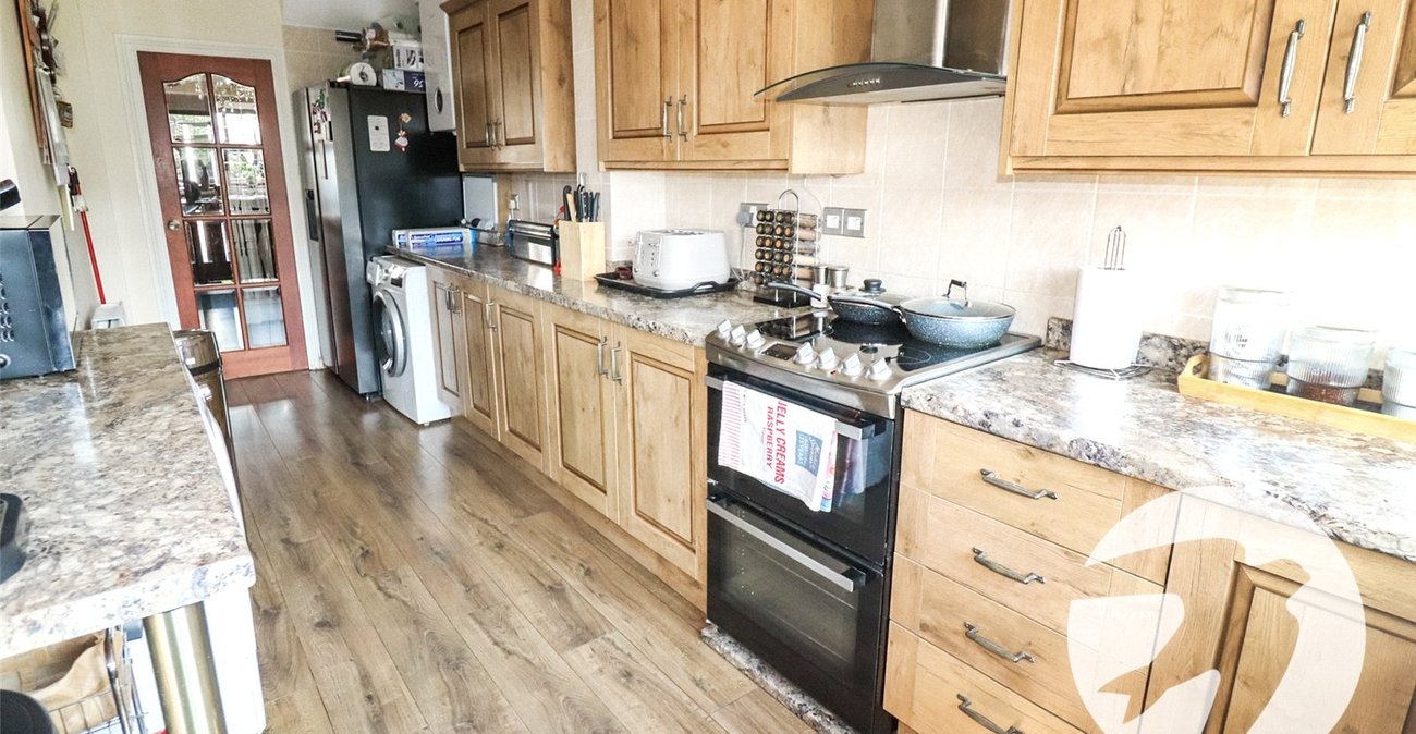 4 bedroom house for sale in Erith | Robinson Jackson