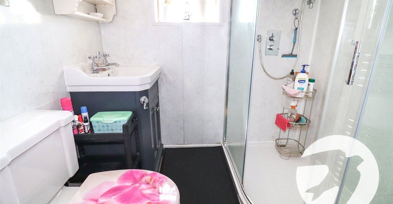 4 bedroom house for sale in Erith | Robinson Jackson