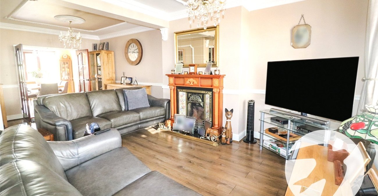 4 bedroom house for sale in Erith | Robinson Jackson