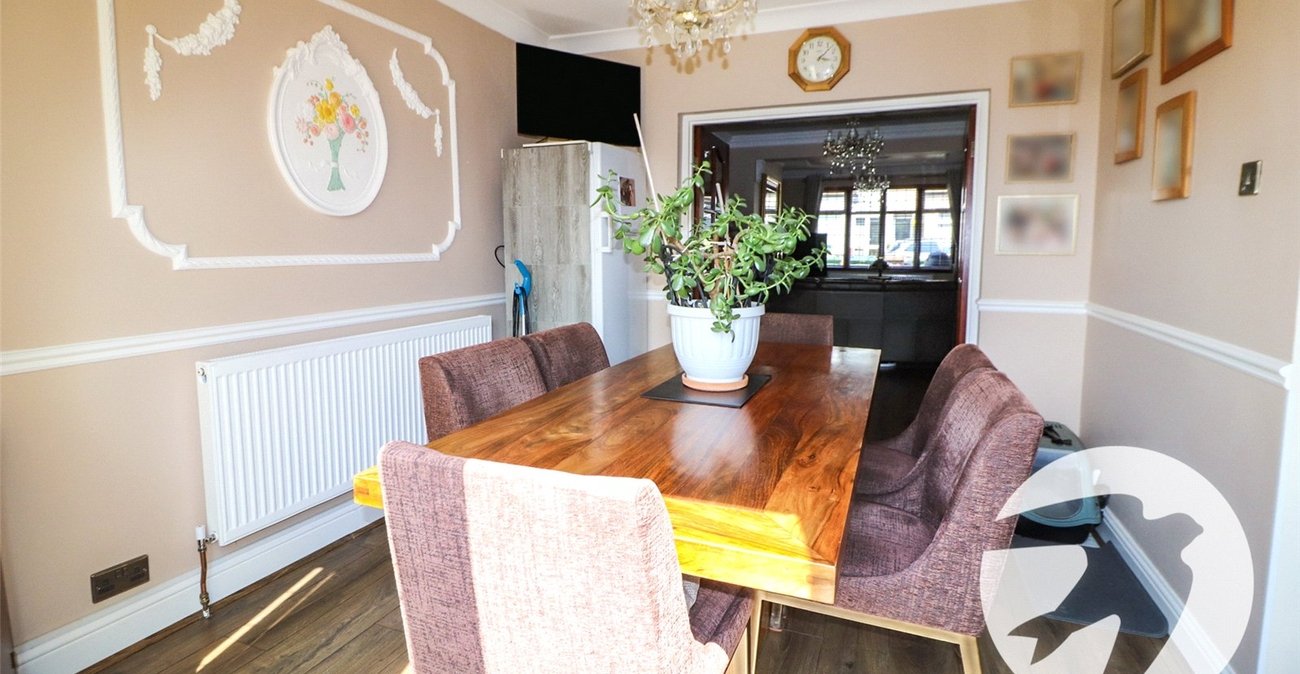 4 bedroom house for sale in Erith | Robinson Jackson