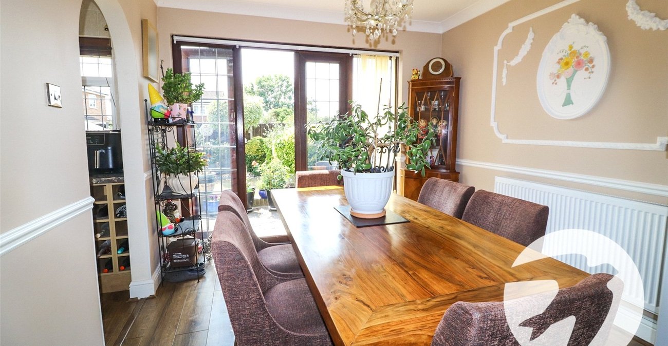 4 bedroom house for sale in Erith | Robinson Jackson