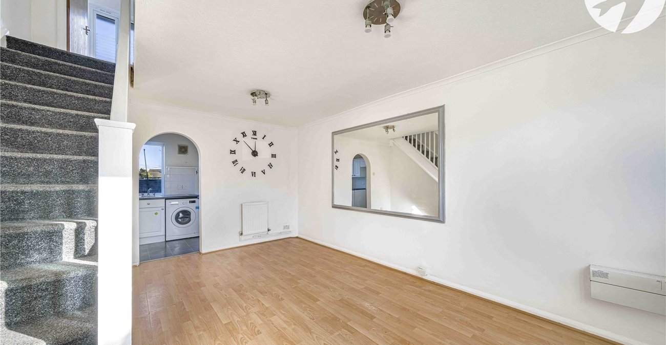 2 bedroom house for sale in Swanscombe | Robinson Jackson