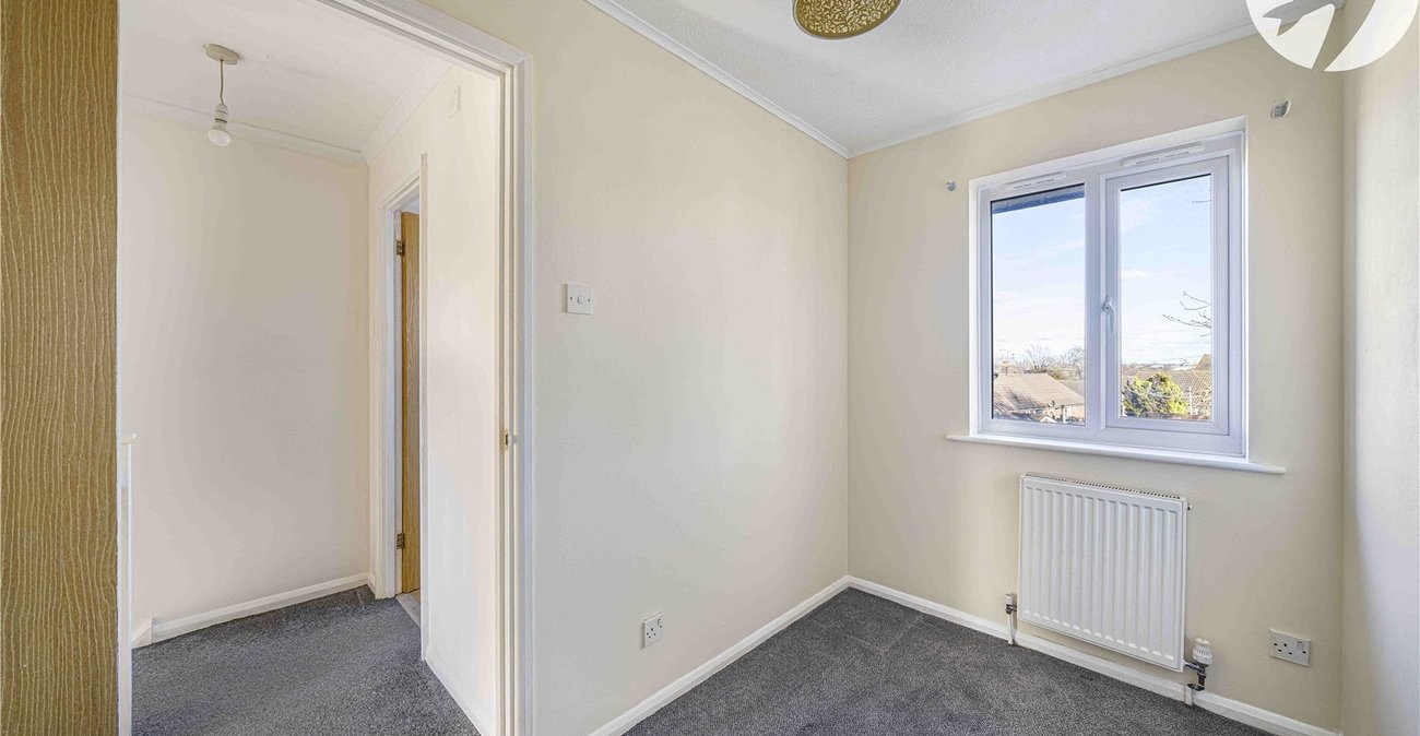 2 bedroom house for sale in Swanscombe | Robinson Jackson