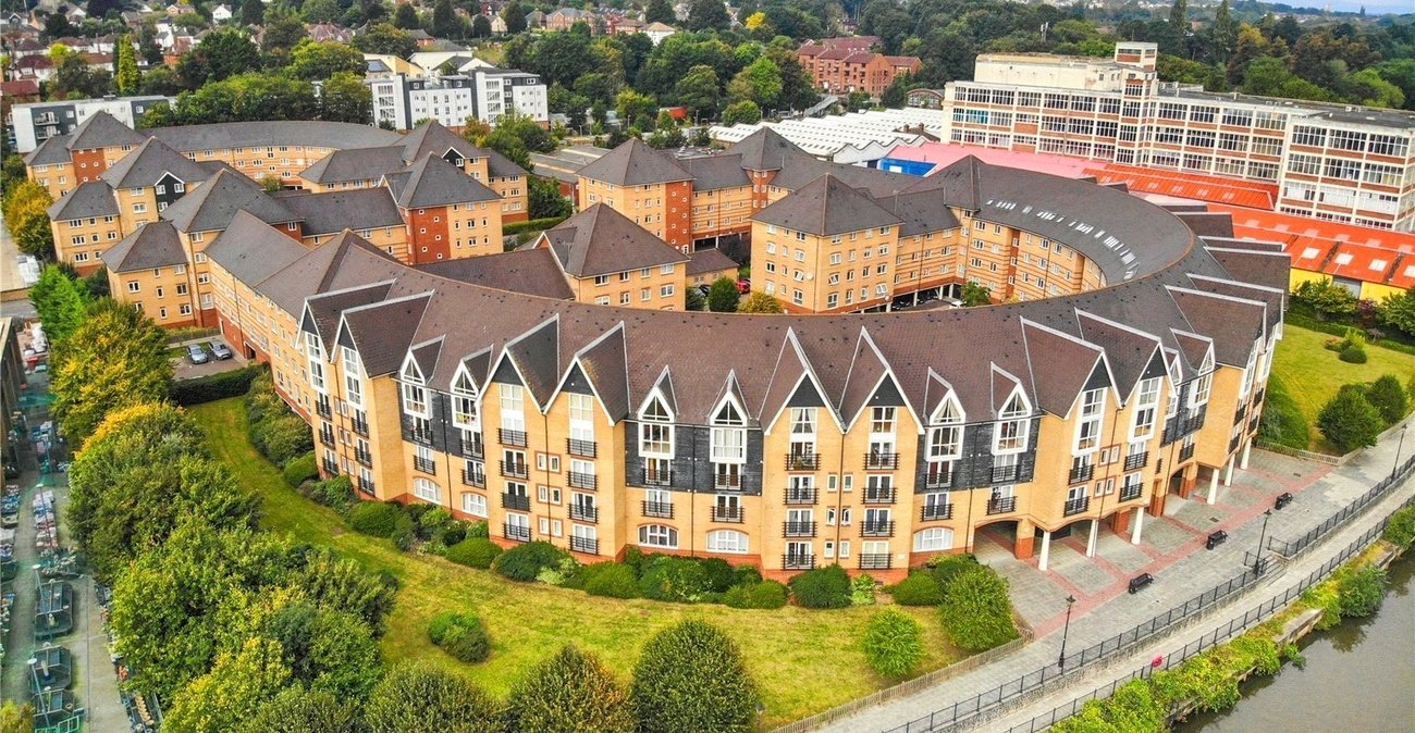 2 bedroom property for sale in Maidstone | Robinson Michael & Jackson