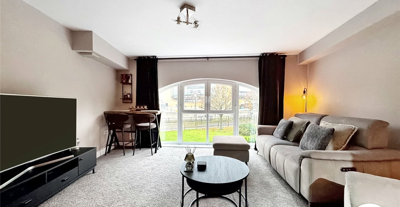 2 bedroom property for sale in Maidstone | Robinson Michael & Jackson