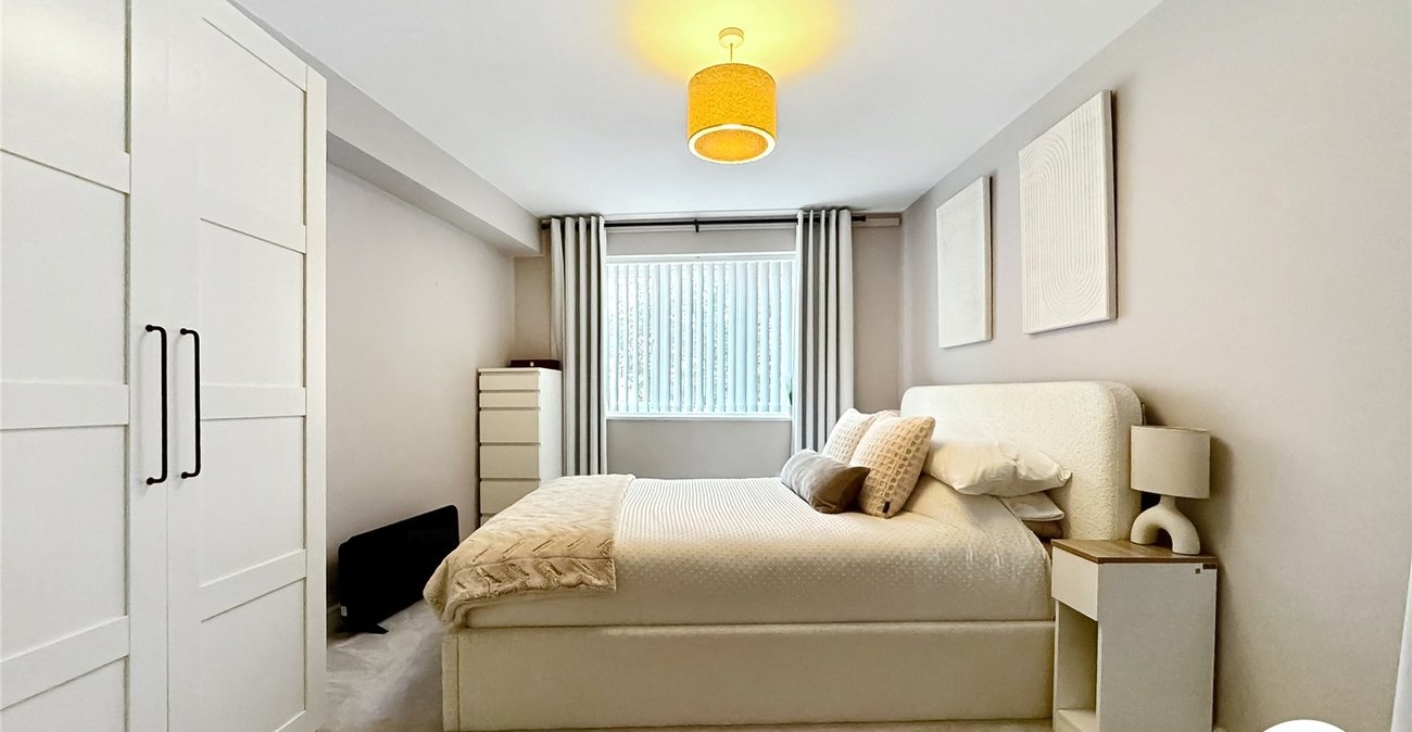 2 bedroom property for sale in Maidstone | Robinson Michael & Jackson