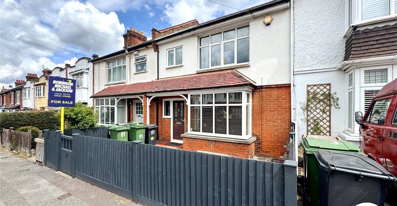 3 bedroom house for sale in Maidstone | Robinson Michael & Jackson