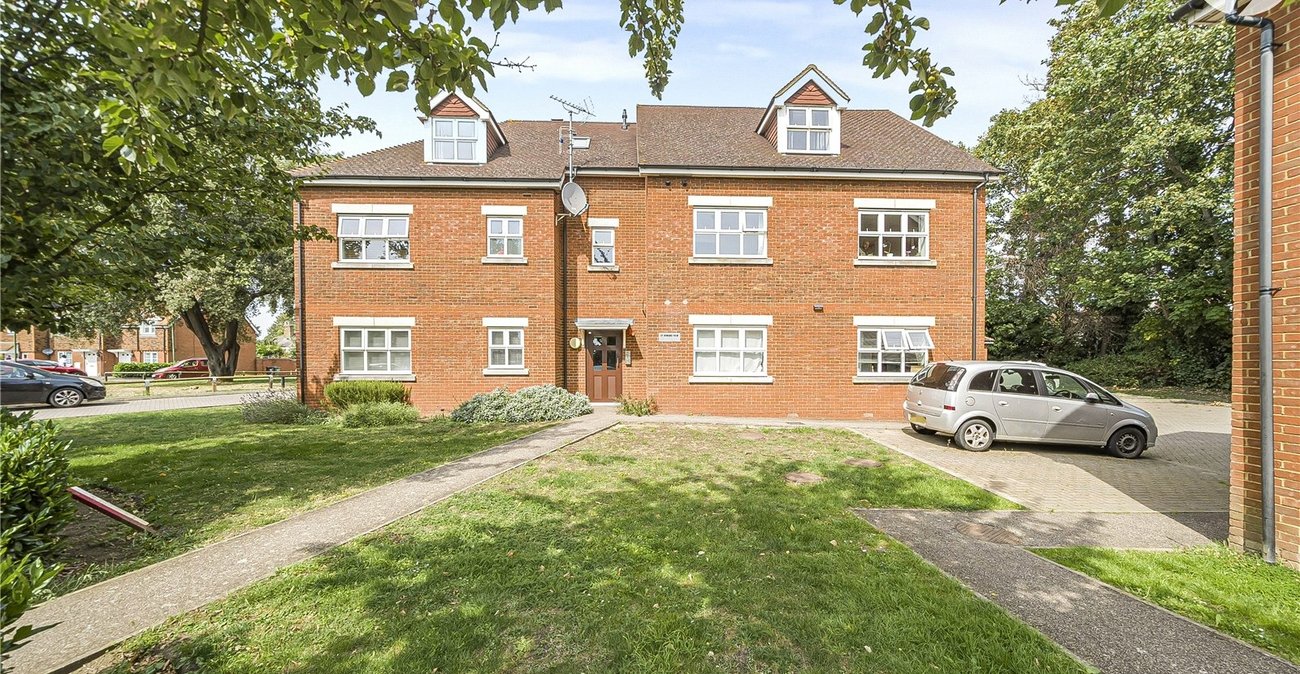 2 bedroom property for sale in Dartford | Robinson Jackson