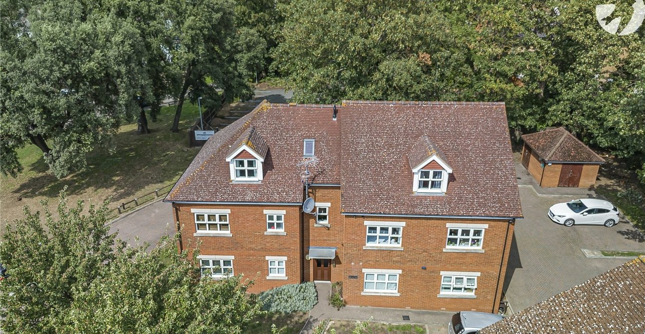 2 bedroom property for sale in Dartford | Robinson Jackson