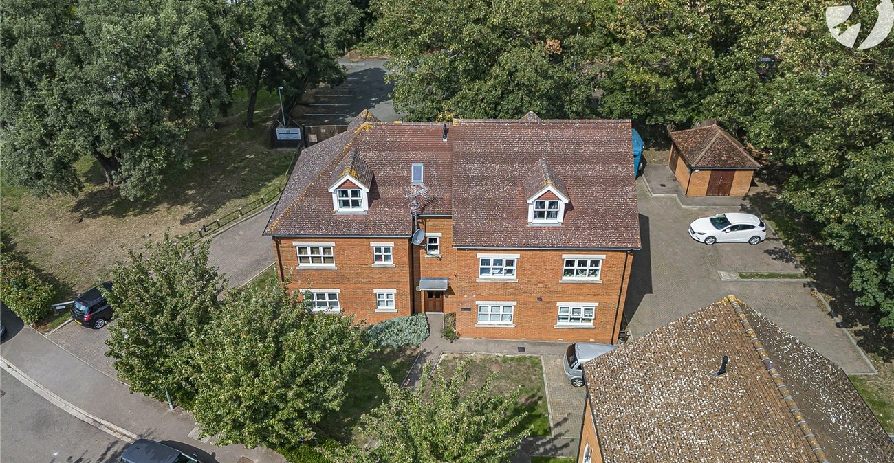 2 bedroom property for sale in Dartford | Robinson Jackson