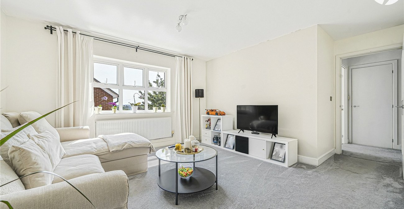 2 bedroom property for sale in Dartford | Robinson Jackson