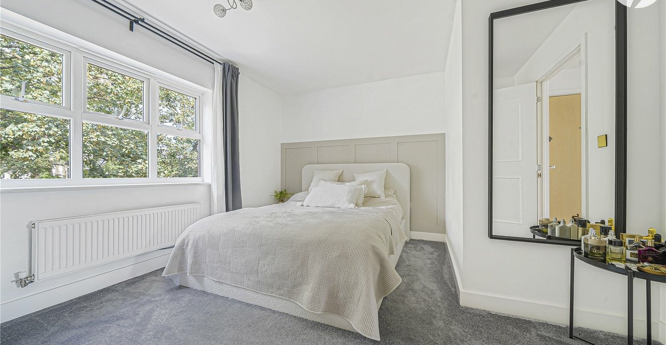 2 bedroom property for sale in Dartford | Robinson Jackson