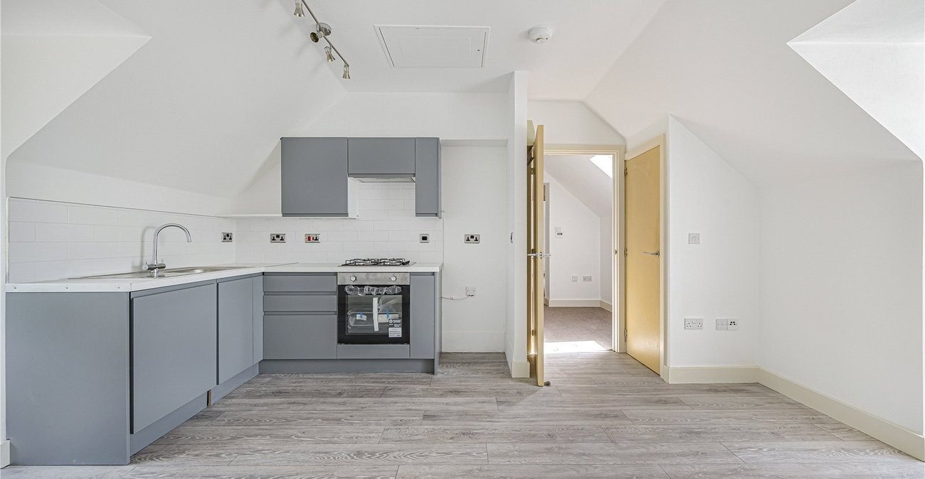2 bedroom property for sale in Dartford | Robinson Jackson