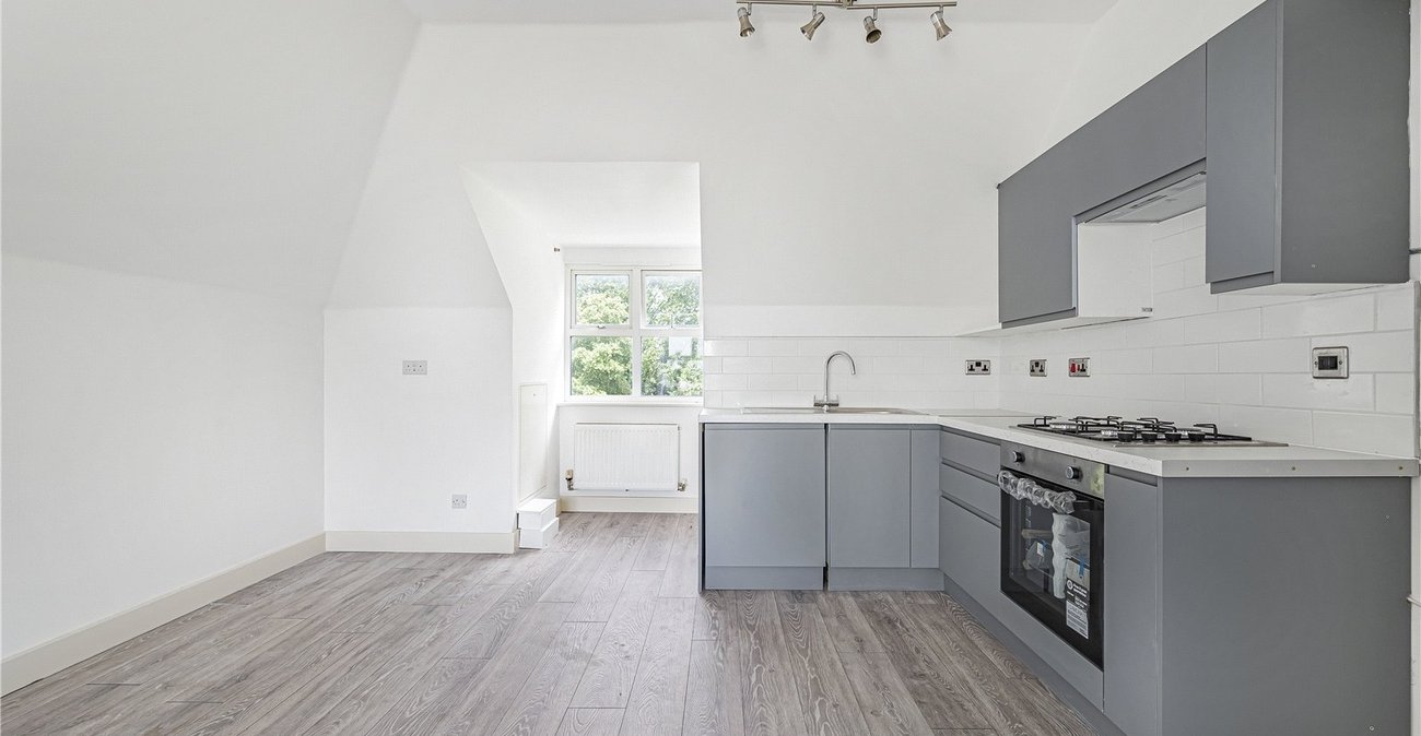 2 bedroom property for sale in Dartford | Robinson Jackson