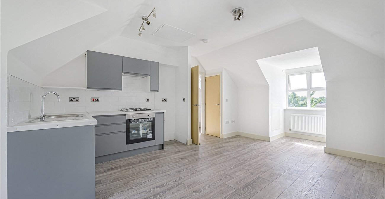 2 bedroom property for sale in Dartford | Robinson Jackson