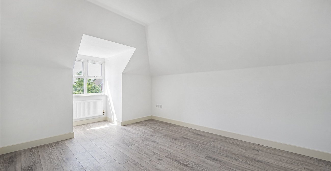 2 bedroom property for sale in Dartford | Robinson Jackson