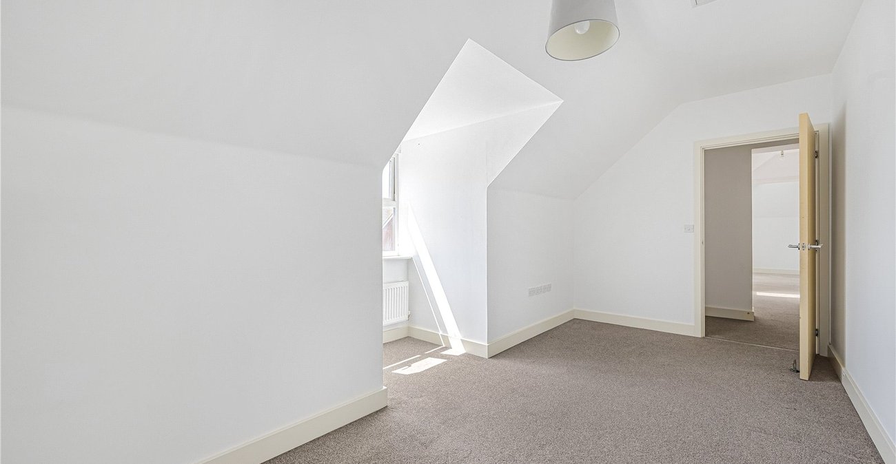 2 bedroom property for sale in Dartford | Robinson Jackson