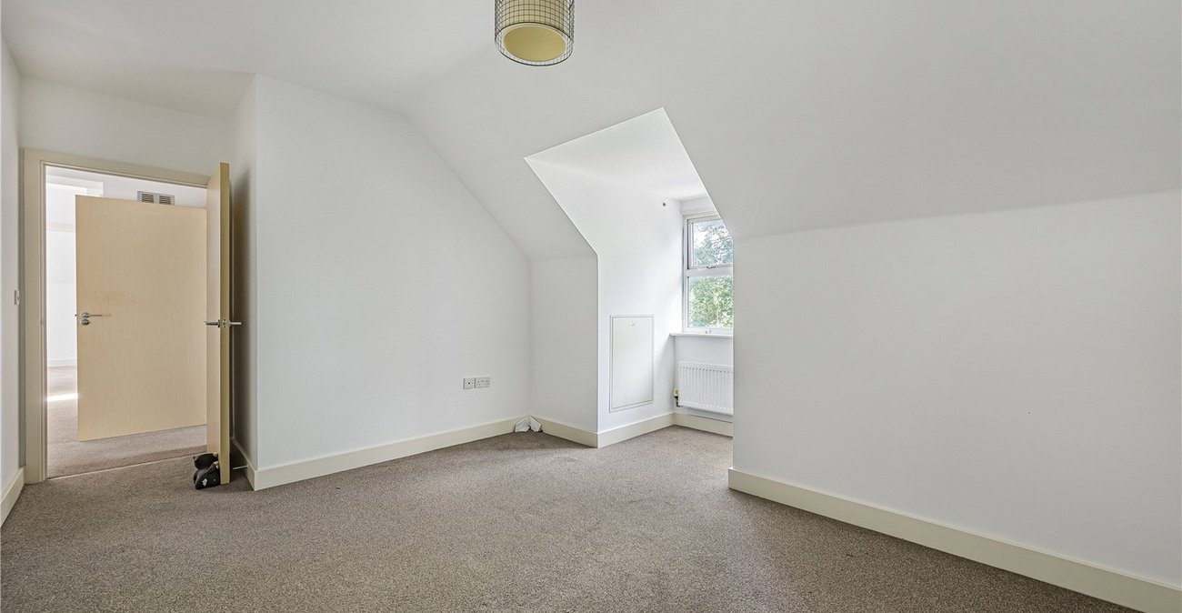 2 bedroom property for sale in Dartford | Robinson Jackson