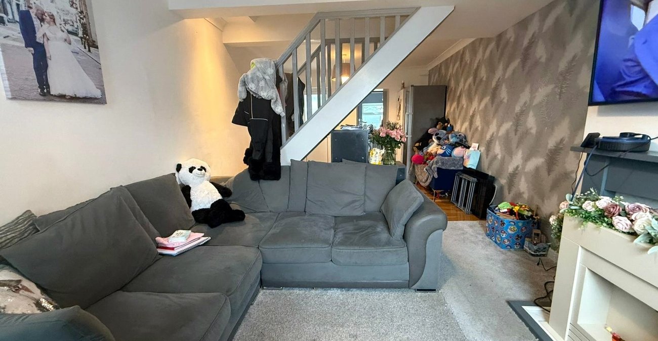 2 bedroom house for sale in Northfleet | Robinson Michael & Jackson