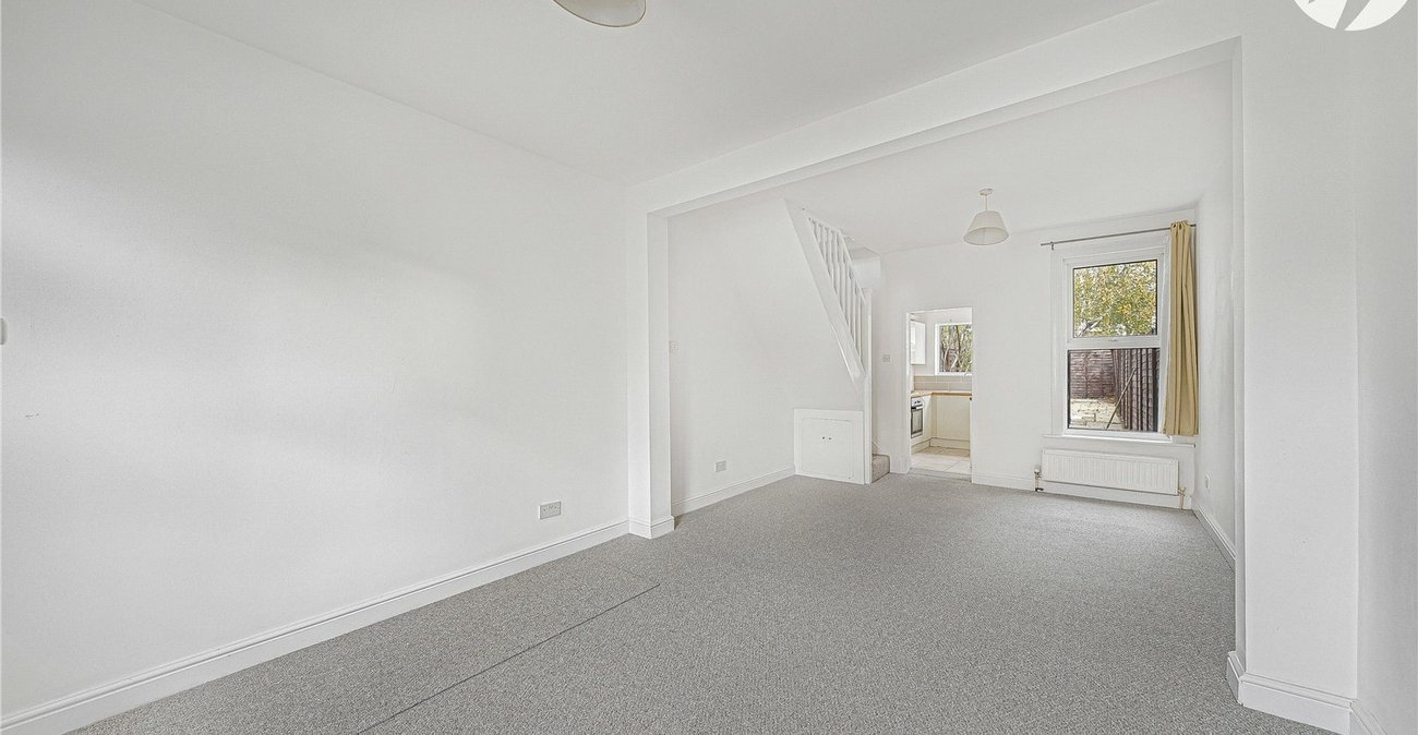 2 bedroom house for sale in Dartford | Robinson Jackson