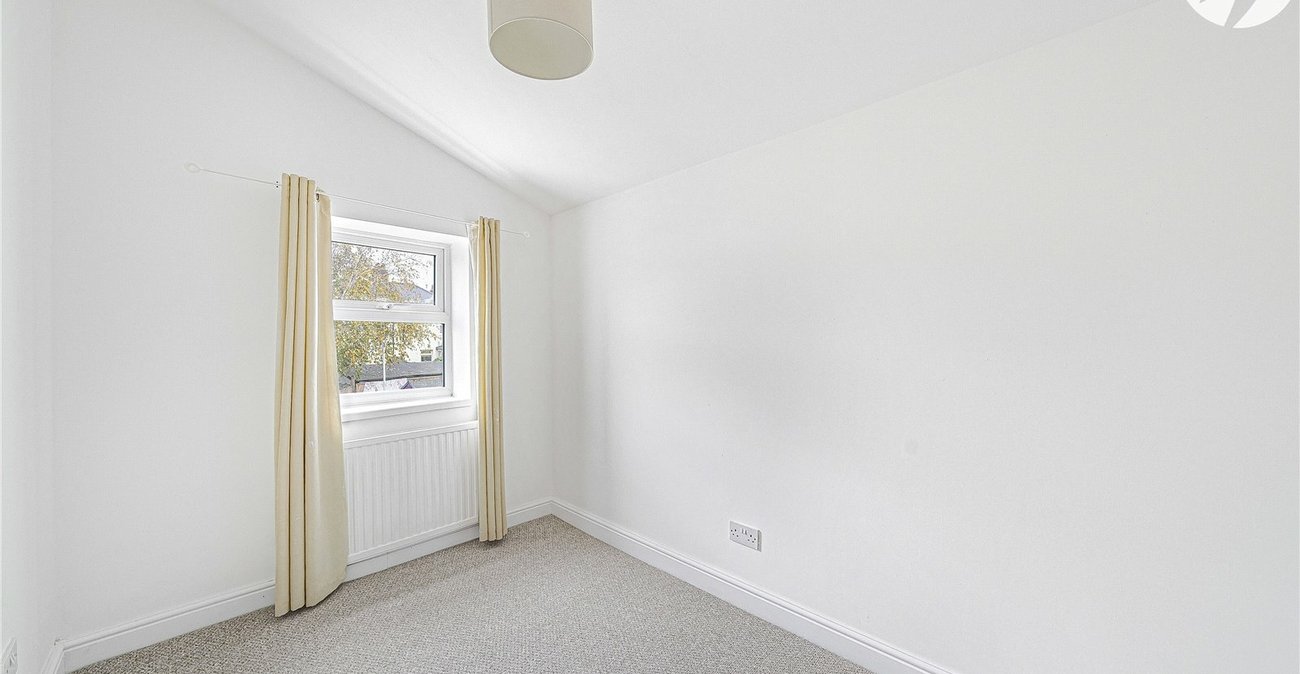 2 bedroom house for sale in Dartford | Robinson Jackson