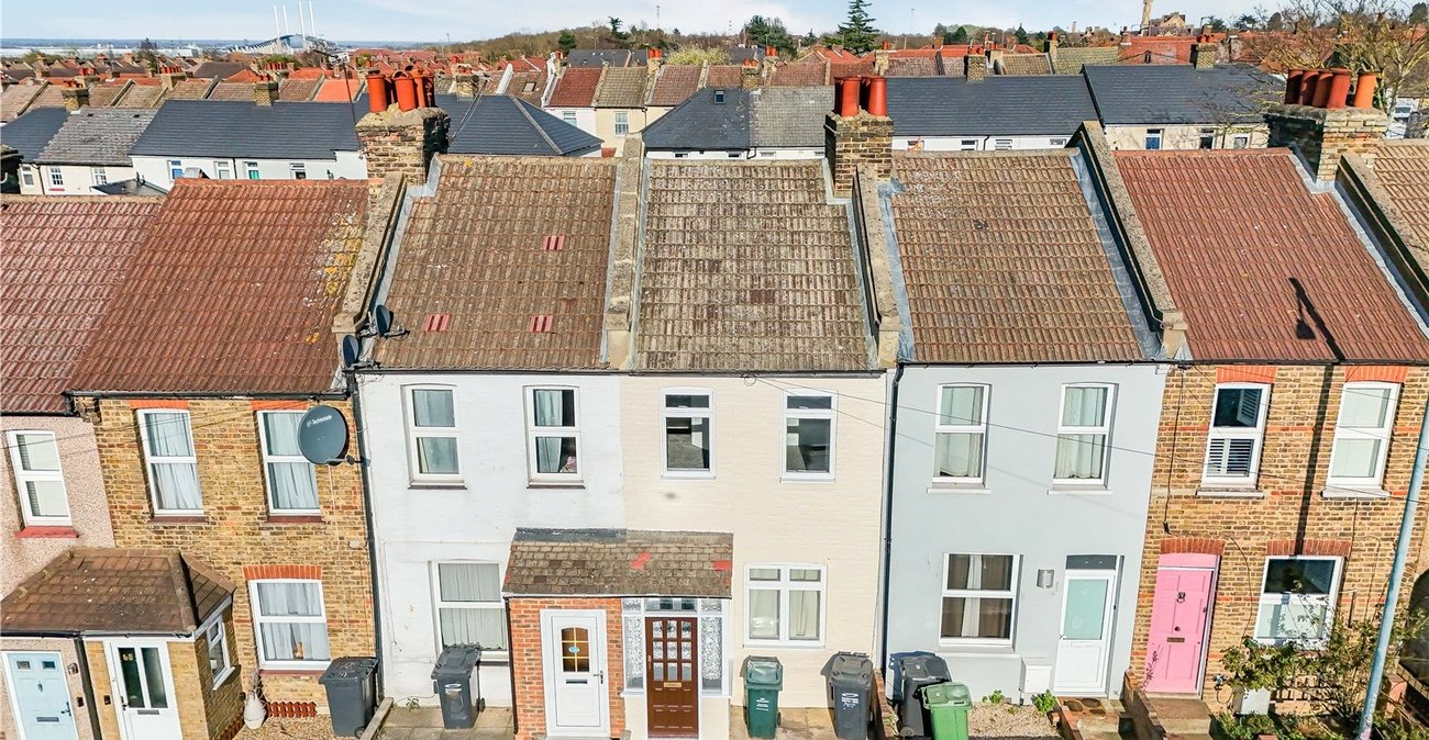3 bedroom house for sale in Dartford | Robinson Jackson