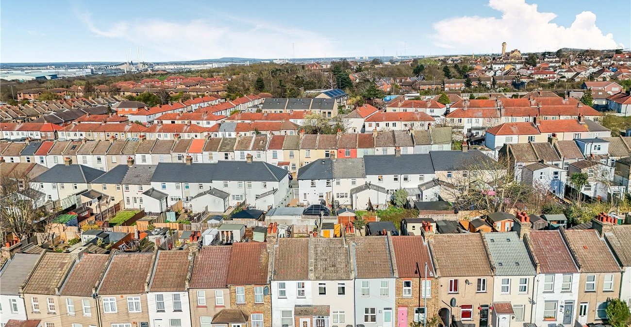 3 bedroom house for sale in Dartford | Robinson Jackson