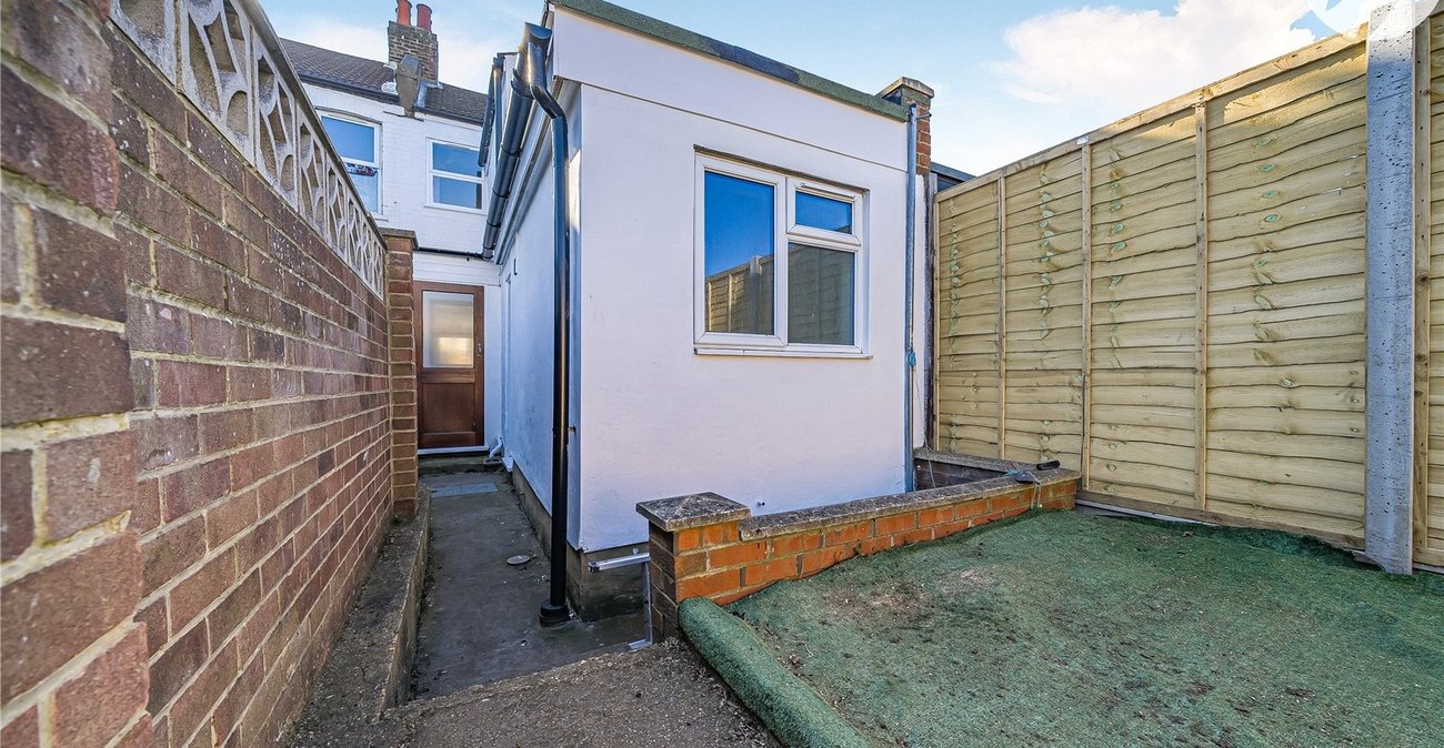 3 bedroom house for sale in Dartford | Robinson Jackson